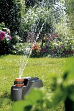 Gardena Multi Instelbare Sproeier -Tuinonderhoud 40785008133035