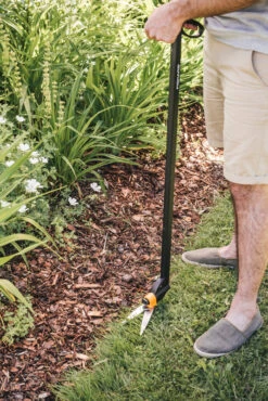 Fiskars Graskantenschaar Op Steel - GS46 - 112 Cm 5 Fiskars Graskantenschaar Op Steel - GS46 - 112 Cm -Tuinonderhoud Fiskars Garden Action Grass Shears 1000590