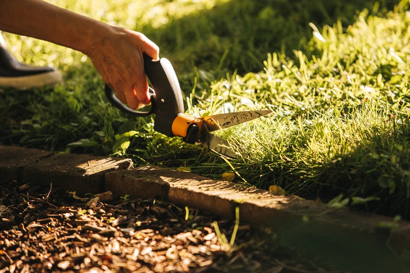 Fiskars Graskantenschaar GS42 - 32 Cm 2 Fiskars Graskantenschaar GS42 - 32 Cm - Afbeelding 2