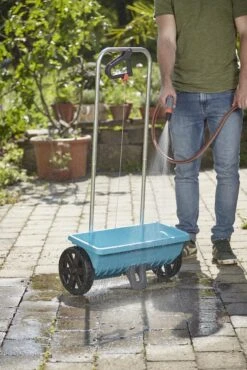 Gardena Strooiwagen L 22 Gardena Strooiwagen L -Tuinonderhoud GA320 0505