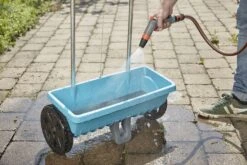 Gardena Strooiwagen L 24 Gardena Strooiwagen L -Tuinonderhoud GA320 0508