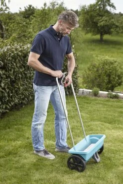 Gardena Strooiwagen L 23 Gardena Strooiwagen L -Tuinonderhoud GA350 1876