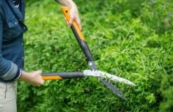 Fiskars Heggenschaar HSX92 Powergear Transmissie - 63 Cm 10 Fiskars Heggenschaar HSX92 Powergear Transmissie - 63 Cm -Tuinonderhoud Heggenschaar 0