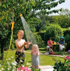 Hozelock Sproeilans & Gazonsproeier Flexi Spray 10 Hozelock Sproeilans & Gazonsproeier Flexi Spray -Tuinonderhoud Hozelock Flexi Spray 4 1