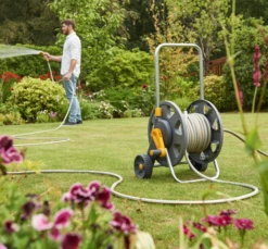 Hozelock Slangenwagen + 20m Slang 5 Hozelock Slangenwagen + 20m Slang -Tuinonderhoud Hozelock slangwagen incl 20 mtr slang 2 1