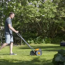 Fiskars Grasmaaier StaySharp Plus - 122 Cm 8 Fiskars Grasmaaier StaySharp Plus - 122 Cm -Tuinonderhoud fiskars staysharp plus handmaaier202