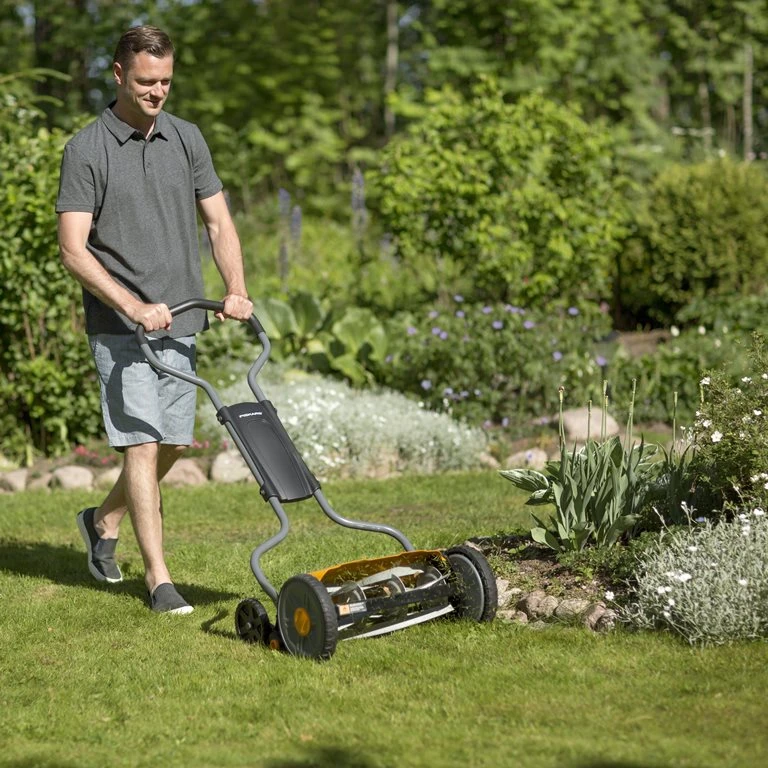 Fiskars Grasmaaier StaySharp Plus - 122 Cm 5 Fiskars Grasmaaier StaySharp Plus - 122 Cm - Afbeelding 5